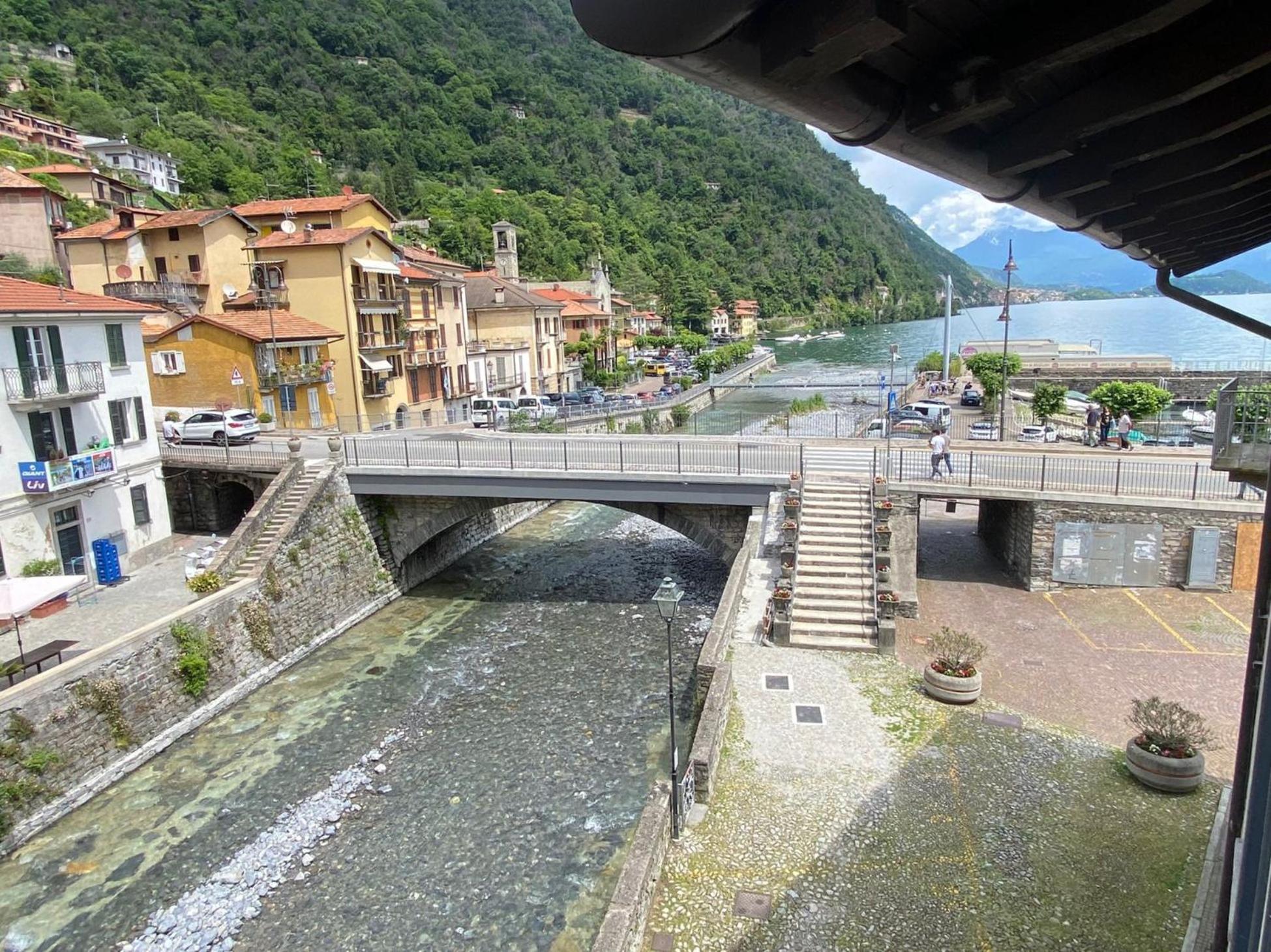 Argegno'S River - Central Apartment Lake View Room photo